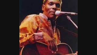 Oliver Mtukudzi MAMURAMBA [upl. by Dlareme]