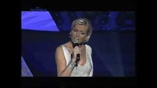 Helena Vondráčková  Dlouhá noc live 2002  nejenHIT roku 2001 [upl. by Adidnere]