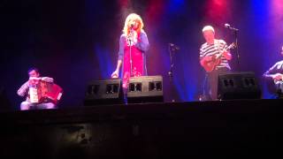 Eddi Reader  Ae fond kiss 25 May 2012 [upl. by Tamsky525]