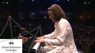 Schumann Klavierkonzert  Hélène Grimaud  Thomas Hengelbrock  NDR Elbphilharmonie Orchester [upl. by Ydnarb46]