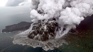 KRAKATAU  INDONESIA The Latest Update  Before During and After Eruption of Anak Kratatau 2018 [upl. by Collyer581]