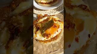 A Sri Lankan flavourful duo Chilli oil egg amp Coconut roti පොල් රොටි 🇱🇰 shorts asmr [upl. by Agnesse913]