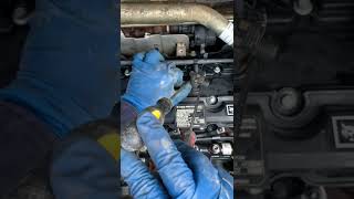 Working on bobcat t450 replacement injectors  ￼ [upl. by Yemaj]