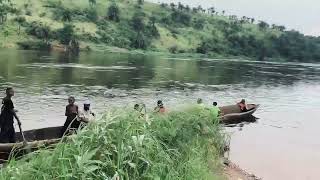 la vie pres de la rivierre un documentaire touching qui arrive [upl. by Thayne167]