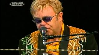 Elton John  Live in São Paulo Brasil 2009  Skyline Pigeon amp Your Song [upl. by Adnirak]