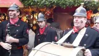 Die Altneihauser Feierwehrkapelln vor dem Sternstundenstand am Christkindlesmarkt in Nürnberg [upl. by Ajup]