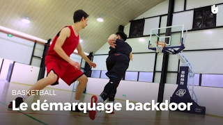 Faire un démarquage backdoor  Basketball [upl. by Malissa488]