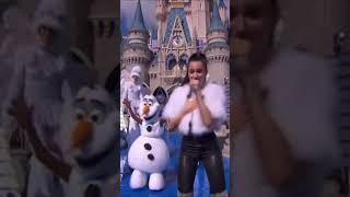 Chillin like a snowman ❄️✨ descendants2 sofiacarson disney disneyland disneyworld shorts [upl. by Ecirp]