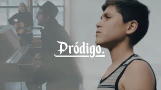 Un Corazón  Pródigo Videoclip Oficial [upl. by Enyedy]