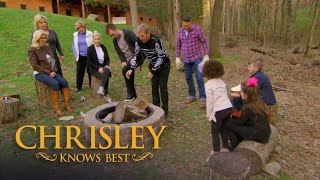 Chrisley Knows Best Season 6 Episode 10 Julie Tries To Light Todds Fire [upl. by Margo]