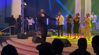 Pst Moise Mbiye Live Concert à Londres Reussite Totale [upl. by Erinna797]