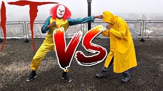 PENNYWISE VS GEORGIE FIGHT WHO WILL FLOAT OMG BATTLE [upl. by Kovacs]