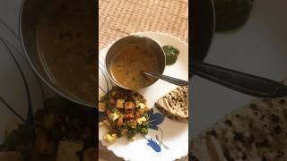 Chlo bnate h mix vegetable sabzi🍽️ dailyvlog food youtubeshorts nishamadhulika viralshorts [upl. by Rabassa]