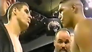 Fernando Vargas vs Darren Maciunski Full Highlights  Boxing [upl. by Adlesirg520]