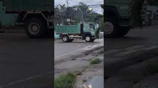 Green garbage truck trending asmr [upl. by Ybsorc551]