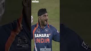 Shoaib Akhtar Vs Harbhajan Singh Epic Battle [upl. by Neema]