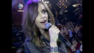 Gülşen Seyre Dursun Aşk Beyaz Show 29 03 2013 [upl. by Dierdre]