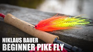 Beginner Pike Fly with Saddle Tails by Niklaus Bauer [upl. by Kcira]