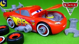 NEW Race Ready Take Apart Lightning McQueen Disney Cars 3 Toys Mack Mobile Tool Center Kit 2017 Toys [upl. by Ferro]