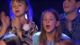 Wincent Weiss amp Kinderchor  Der kleine Trommler 2016 [upl. by Winebaum518]