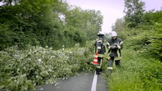 Nochmaaal  Bei der Feuerwehr  Baum auf der Straße [upl. by Amsab]