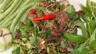 Recette du Laos Salade de Boeuf cru lap ngoua dip  Cooking With Morgane [upl. by Aenad]