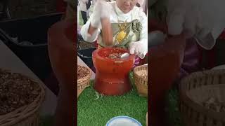 Papaya salad streetfood short [upl. by Aisyla]