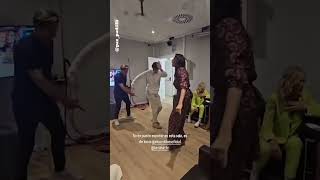 Paz Padilla y Manuel Díaz El Cordobés su divertido baile en los camerinos de TardeAR [upl. by Ainolloppa457]