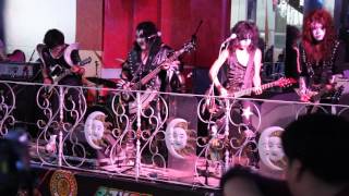 Animalize tributo a KISS  I was madeRock n Roll all nite [upl. by Bonnette504]