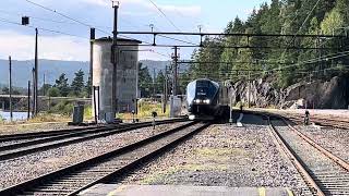 Go Ahead from Stavanger arrives at Nerlaug Station [upl. by Dickerson]