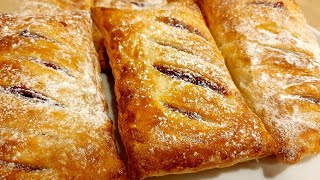 ЭТО Так ВКУСНО и Легко 🥐 СЛАДКИЕ Пирожки  СЛОЙКИ с Клубникой из Готового Слоеного Теста [upl. by Notselrahc64]