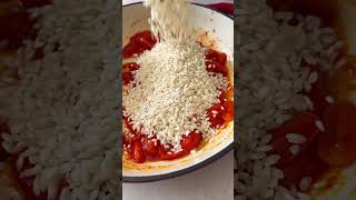 CREMOSSISIMO RISOTTO AI 🍅 elefanteveg risottorecipe [upl. by Anrev]