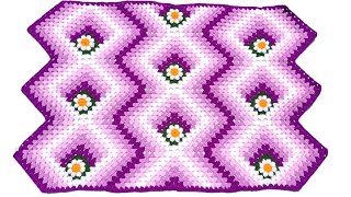 Como tejer el Cuadrado o muestra de colores N° 62 con flores en zig zag a crochet para colchas [upl. by Pope]