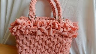 Tutorial borsa in fettuccia punto canestroBolsos de ganchilloFondo con catenella intorno [upl. by Eremehc11]