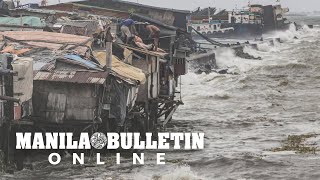 Strong winds and rough waves slam houses in Tondo Manila [upl. by Kcirtap]