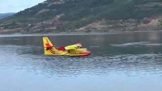 Hydravion RC sur le lac du Salagou [upl. by Emelia]