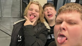 Prankcalls met de boys twitch stream [upl. by Nahtanaj]