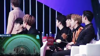 EXO REACTION NCT 127소방차 Firetruck  무한적아 Limitless 170114 Golden Disk Awards [upl. by Pietrek]