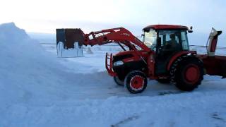 Kubota L3940 Pushing Snow with Homemade Snow Pusher [upl. by Osborn]