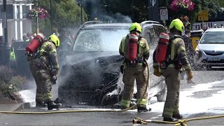 Royal Berkshire Fire amp Rescue Service  Thames Valley Police responding to a Mini Van fire in Ascot [upl. by Enidlarej]