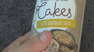 Sondey Brown Rice Cakes with Sunflower Seeds 120 g Unboxing and Test [upl. by Nelia]