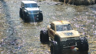 Scx6 Cliffhanger and Jeep Rubicon Trail Titans [upl. by Esiuol]