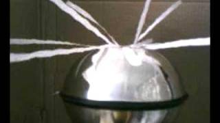 Hand powered Van de Graaff Generator [upl. by Pasco]