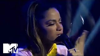 Anitta  Veneno Live in quotMTV Livequot  quotTelefe  Staffquot [upl. by Sosna]