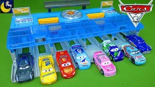 Disney Cars 3 Toys Ultimate Launcher Florida 500 Speedway Playset Lightning McQueen Toys [upl. by Brozak900]