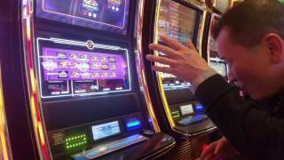 Horseshoe Casino Quick Hit Jackpot  427794 [upl. by Lamaj]