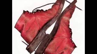 Mes souliers sont rouges  Les chemins de la guerre [upl. by Alie]