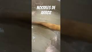 NOODLES DE ARROZ 🍜 [upl. by Nodnarbal]