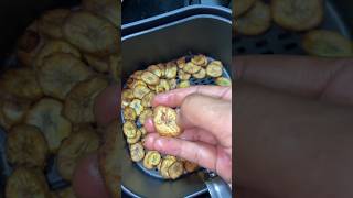 Banana Chips in airfryer 🍌🍟bananarecipe shorts indianfood gauriraut [upl. by Gardy]