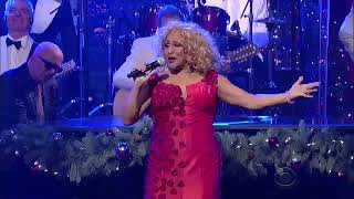 Darlene Love Christmas Baby Please Come David Letterman 2014 12 19 [upl. by Enuahs656]